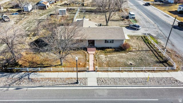 10 N MAIN ST, Centerfield, UT 84622