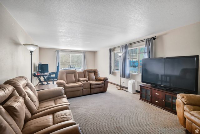 10 N MAIN ST, Centerfield, UT 84622