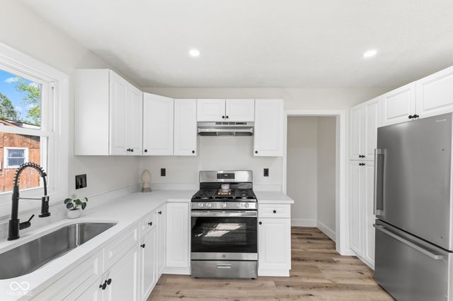 8049 N State Road 267, Brownsburg, IN 46112