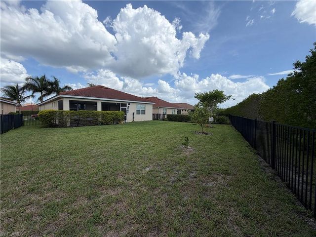 3202 Birchin LN, Fort Myers, FL 33916
