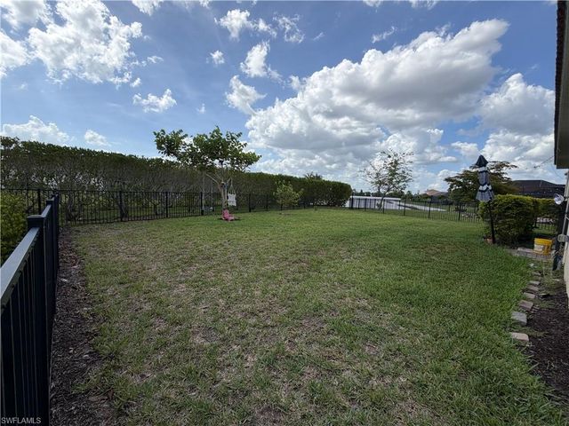 3202 Birchin LN, Fort Myers, FL 33916