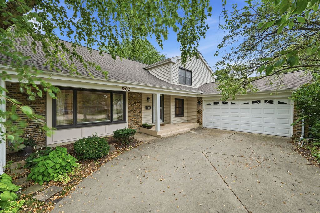 902 N ROHLWING Road, Palatine, IL 60074 — exterior