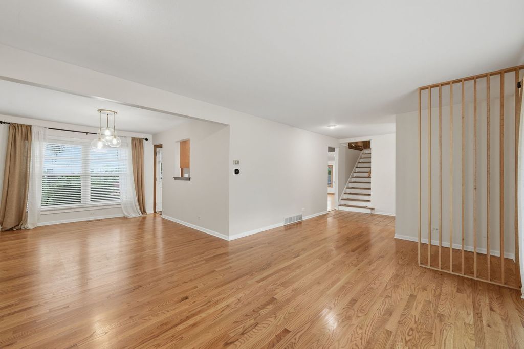 902 N ROHLWING Road, Palatine, IL 60074 — photo 3