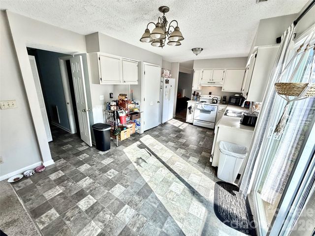 12217 Dolomite Drive, Pineville, NC 28137