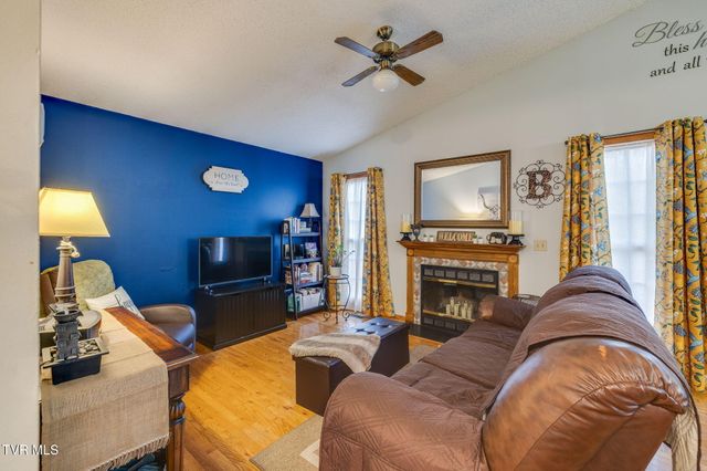 1813 Todd Drive, Johnson City, TN 37604