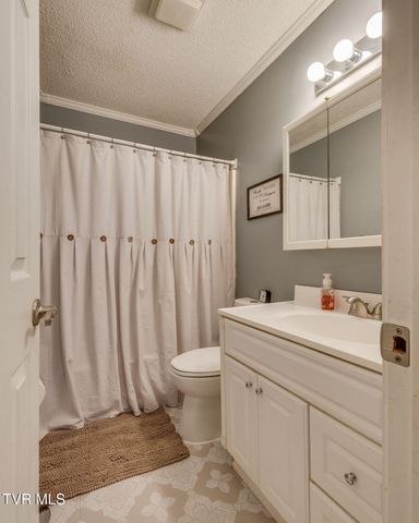 1813 Todd Drive, Johnson City, TN 37604