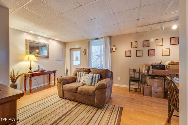 1813 Todd Drive, Johnson City, TN 37604