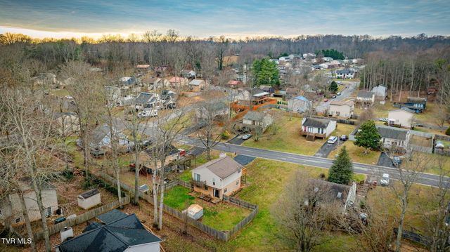 1813 Todd Drive, Johnson City, TN 37604