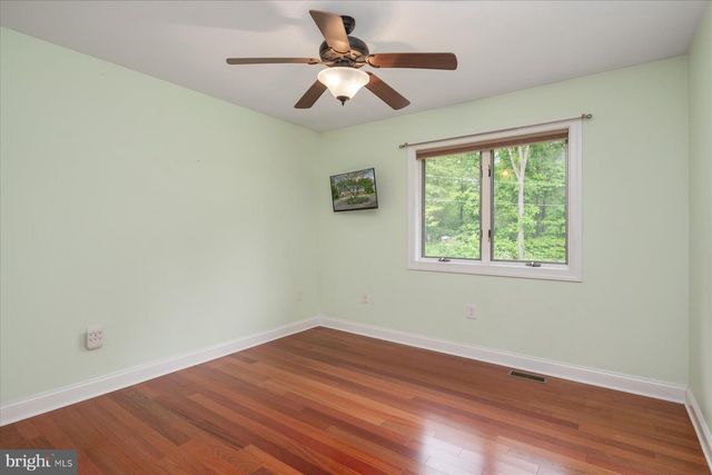 148 WALDO RD, Pasadena, MD 21122