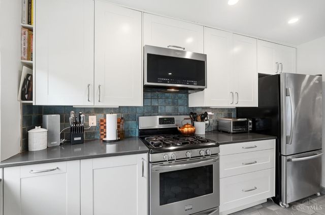 2853 Lawndale Avenue, Cincinnati, OH 45212