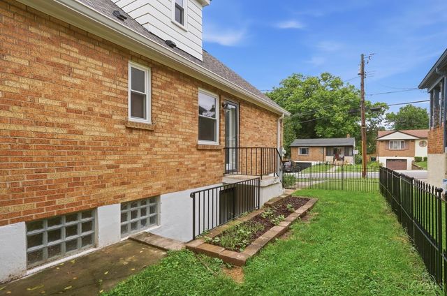 2853 Lawndale Avenue, Cincinnati, OH 45212