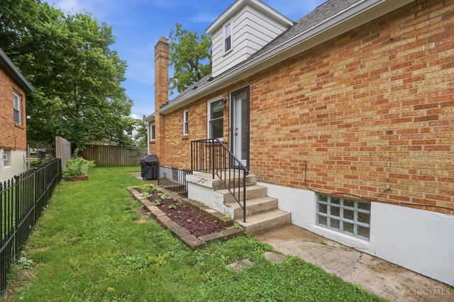2853 Lawndale Avenue, Cincinnati, OH 45212