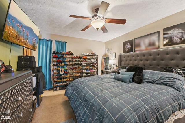 2958 Peacock Street, Hope Mills, NC 28348