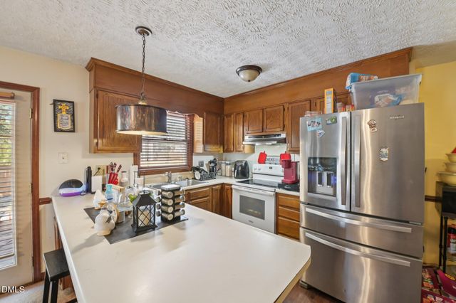 2958 Peacock Street, Hope Mills, NC 28348