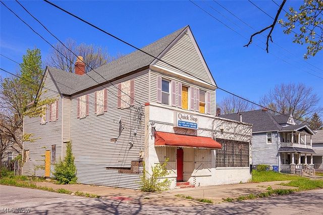1054 E 71st Street, Cleveland, OH 44103