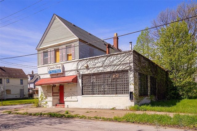 1054 E 71st Street, Cleveland, OH 44103