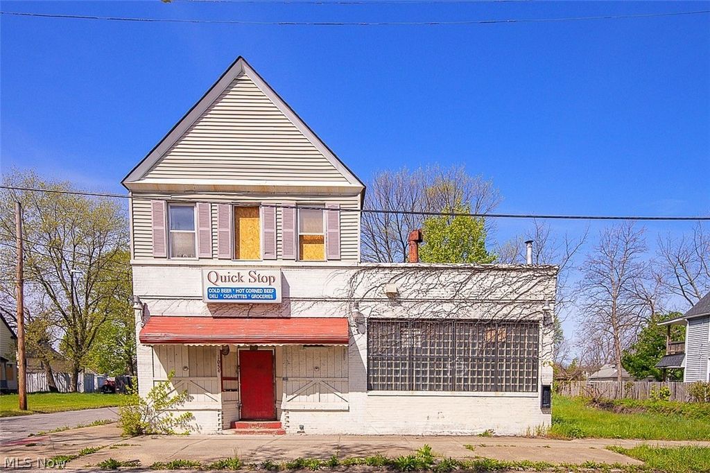 1054 E 71st Street, Cleveland, OH 44103