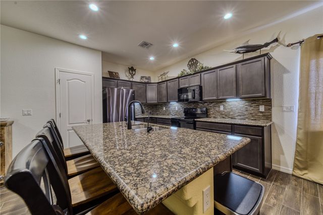 2740 Wilderness Lane, Bullhead City, AZ 86442