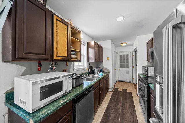 202 Ruf Dr, Oak Grove, KY 42262