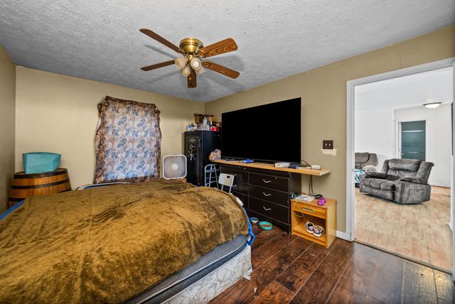 202 Ruf Dr, Oak Grove, KY 42262