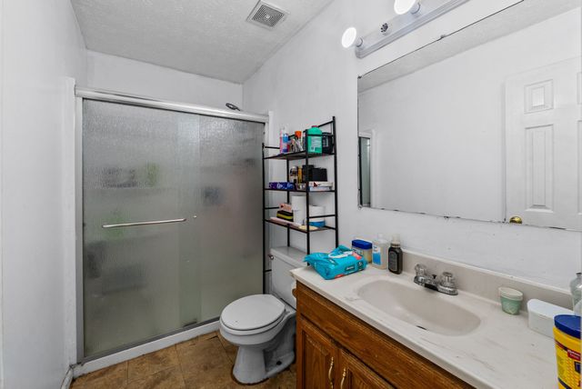 202 Ruf Dr, Oak Grove, KY 42262