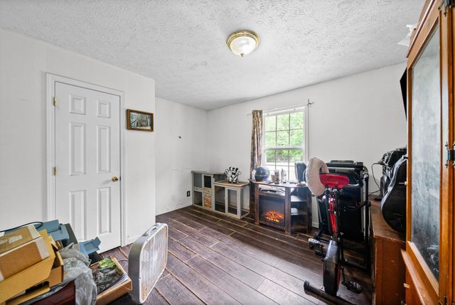 202 Ruf Dr, Oak Grove, KY 42262