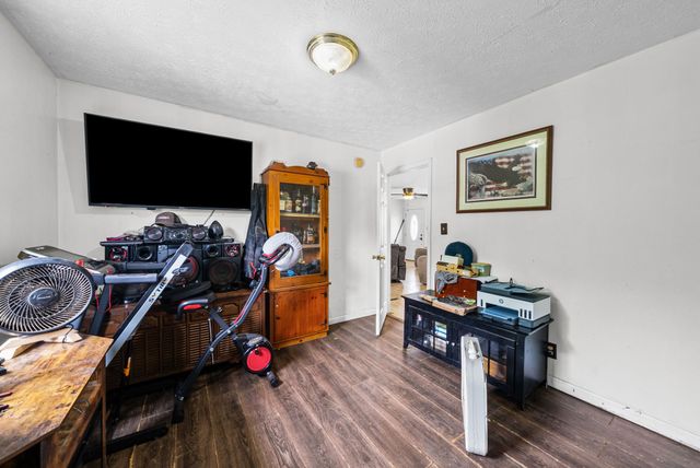 202 Ruf Dr, Oak Grove, KY 42262