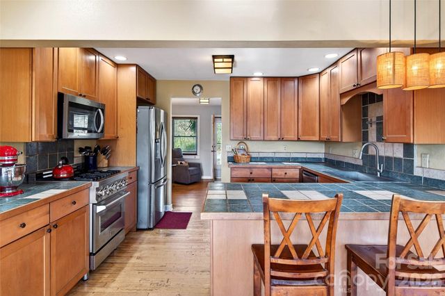 316 Wilson Avenue, Swannanoa, NC 28778