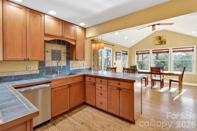 316 Wilson Avenue, Swannanoa, NC 28778