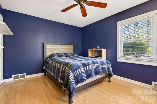 316 Wilson Avenue, Swannanoa, NC 28778