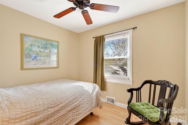 316 Wilson Avenue, Swannanoa, NC 28778