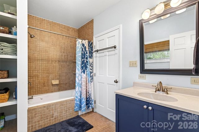 316 Wilson Avenue, Swannanoa, NC 28778