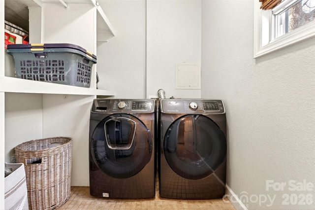 316 Wilson Avenue, Swannanoa, NC 28778