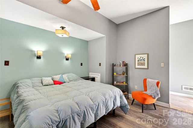 316 Wilson Avenue, Swannanoa, NC 28778