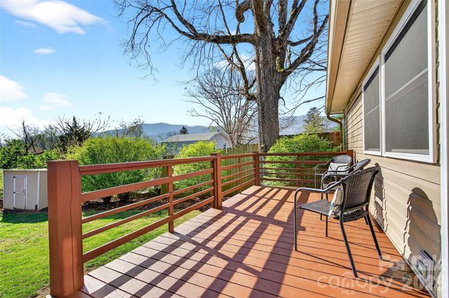 316 Wilson Avenue, Swannanoa, NC 28778