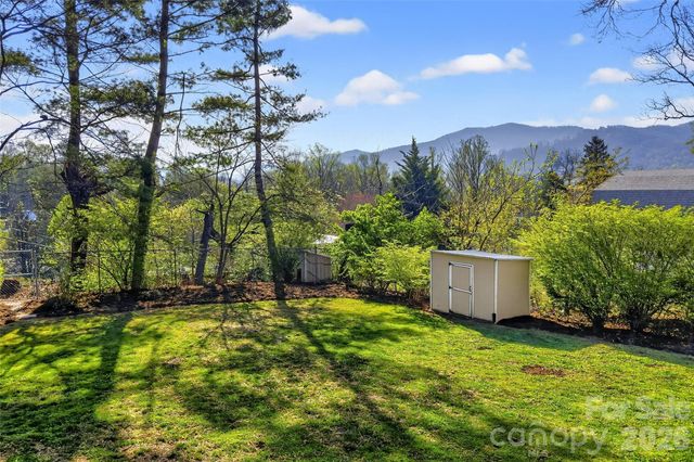 316 Wilson Avenue, Swannanoa, NC 28778