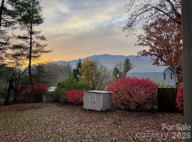 316 Wilson Avenue, Swannanoa, NC 28778