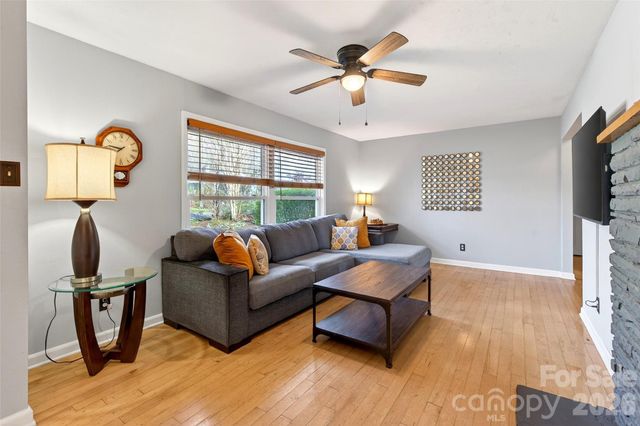 316 Wilson Avenue, Swannanoa, NC 28778