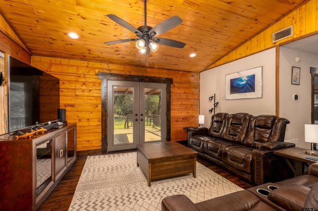 782 AN County Road 325, Frankston, TX 75763