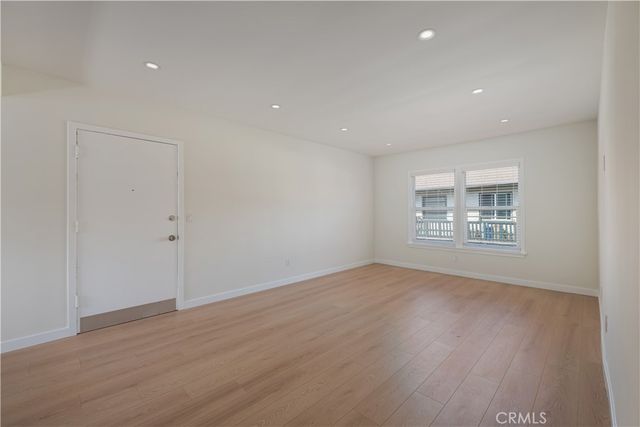 12237 Vanowen Street E, North Hollywood, CA 91605