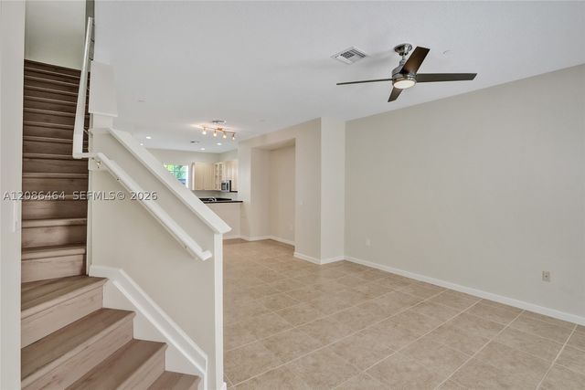 1033 NE 17th Way 1804, Fort Lauderdale, FL 33304