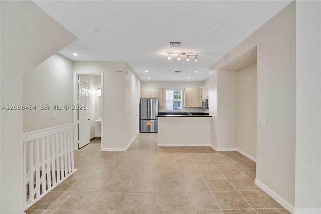 1033 NE 17th Way 1804, Fort Lauderdale, FL 33304