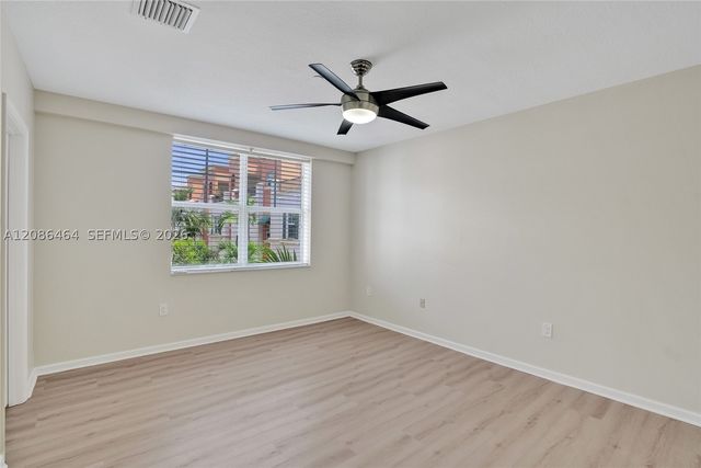 1033 NE 17th Way 1804, Fort Lauderdale, FL 33304