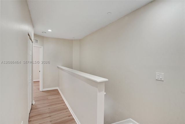 1033 NE 17th Way 1804, Fort Lauderdale, FL 33304
