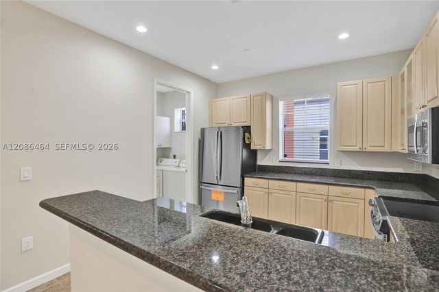 1033 NE 17th Way 1804, Fort Lauderdale, FL 33304