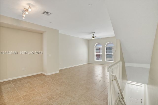 1033 NE 17th Way 1804, Fort Lauderdale, FL 33304