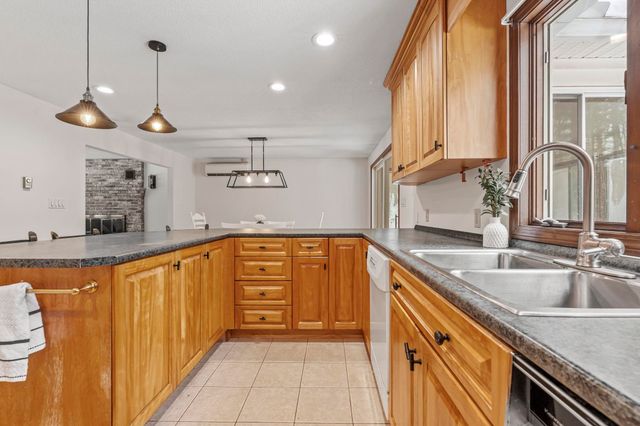 27 South Bow Road, Bow, NH 03304