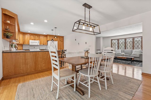 27 South Bow Road, Bow, NH 03304