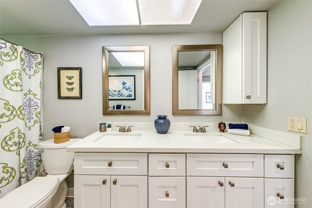 625 215th Street SW, Bothell, WA 98021