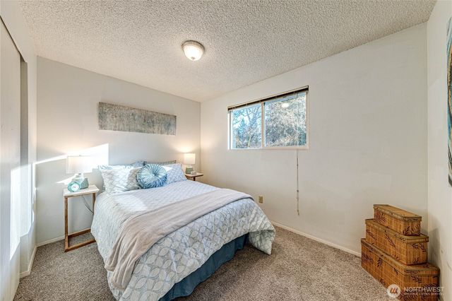 625 215th Street SW, Bothell, WA 98021